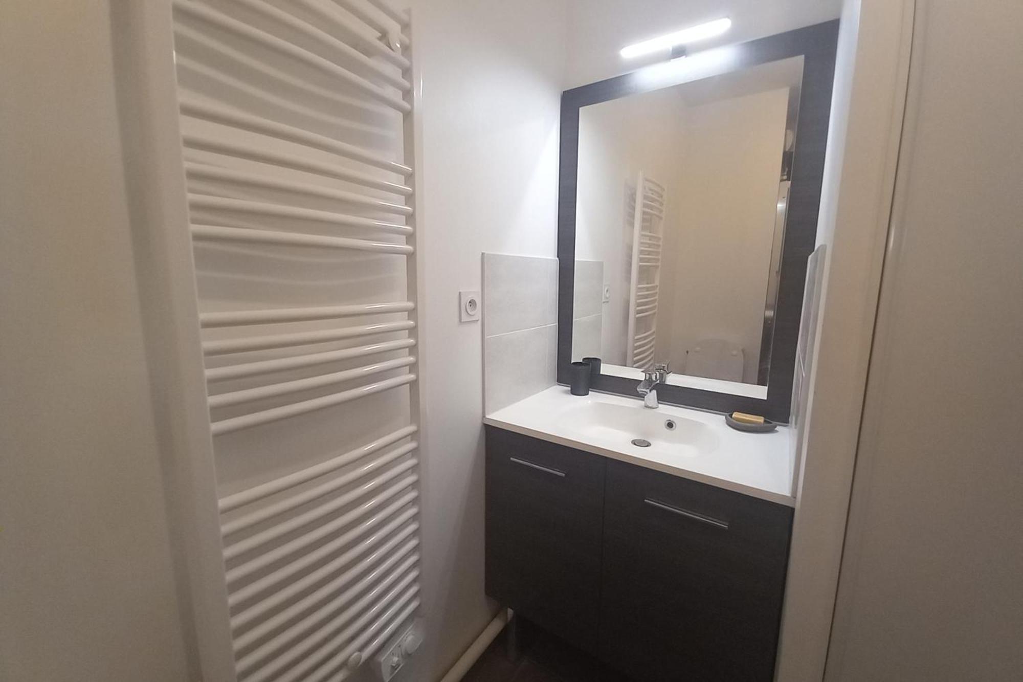 69A - Cosy Studio Ideally Located Lyon Gerland Екстериор снимка