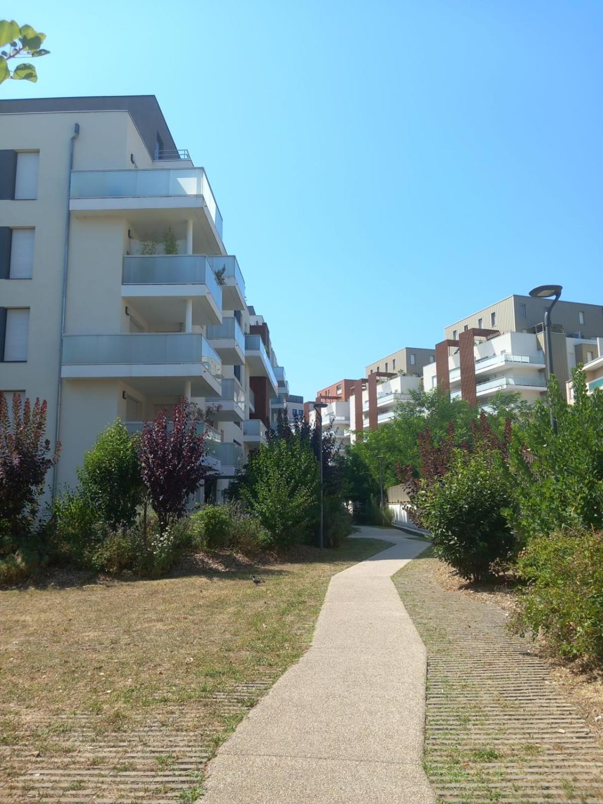 69A - Cosy Studio Ideally Located Lyon Gerland Екстериор снимка