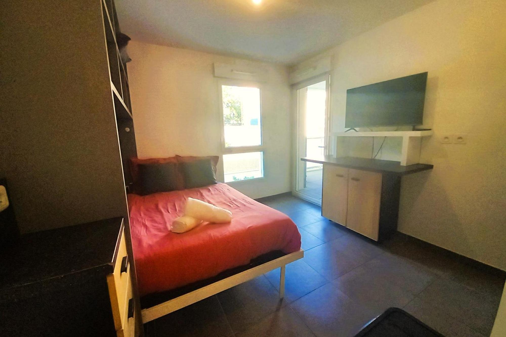 69A - Cosy Studio Ideally Located Lyon Gerland Екстериор снимка